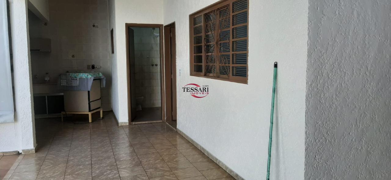 Casa com 3 quartos à venda, 285m² — foto 19 de 29