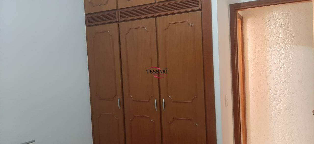 Casa com 3 quartos à venda, 285m² — foto 11 de 29