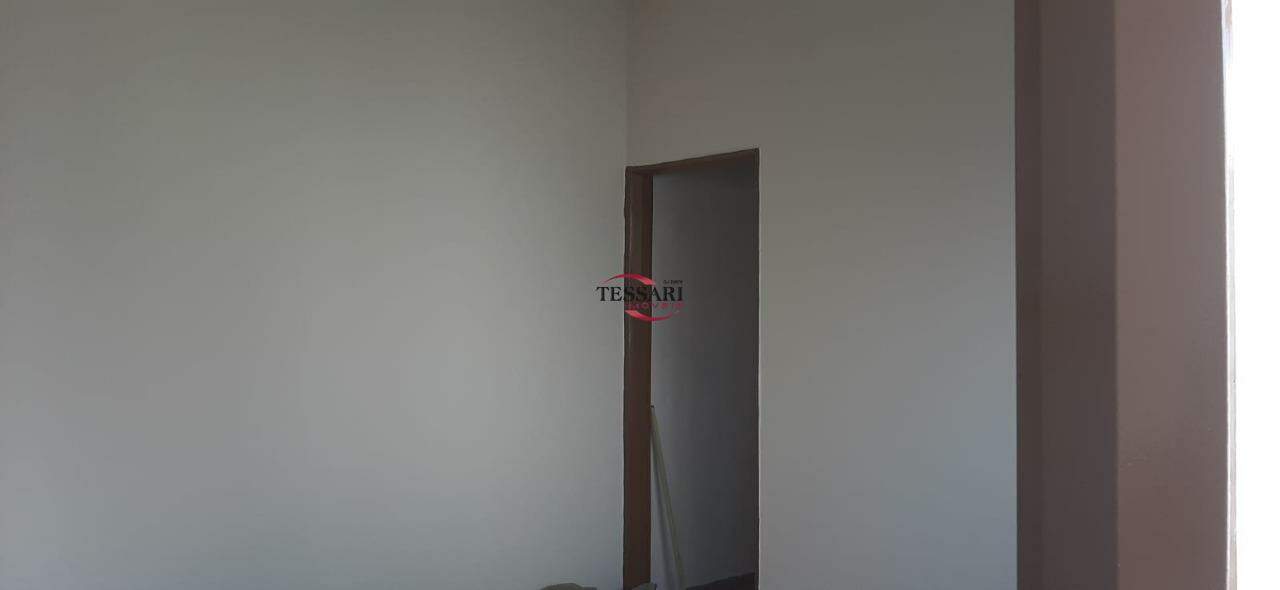 Casa com 3 quartos à venda, 285m² — foto 27 de 29