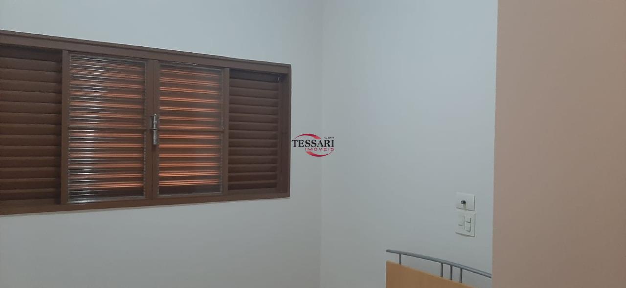 Casa com 3 quartos à venda, 285m² — foto 17 de 29