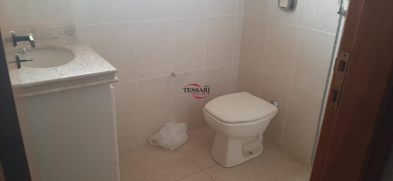 Casa com 3 quartos à venda, 285m² — foto 13 de 29