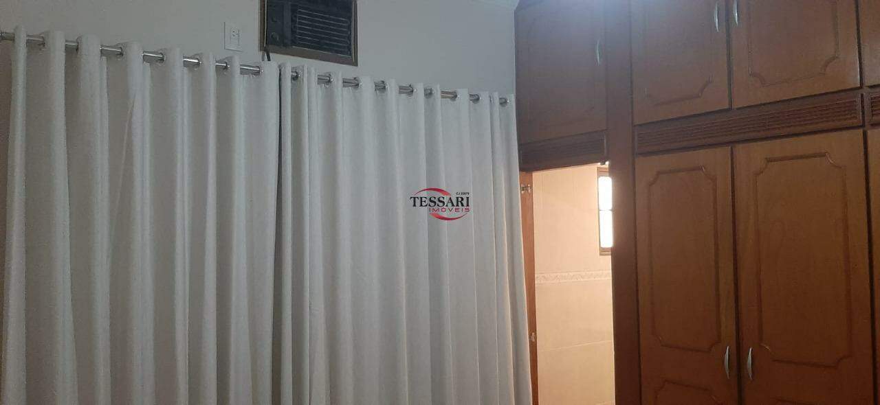 Casa com 3 quartos à venda, 285m² — foto 12 de 29