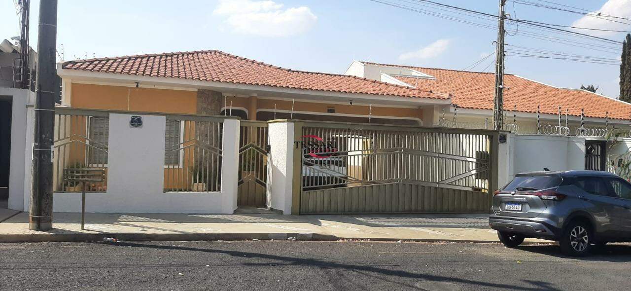 Casa com 3 quartos à venda, 285m² — foto 1 de 29