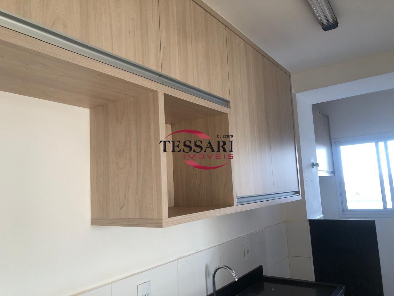 Apartamento com 2 quartos à venda, 70m² — foto 8 de 27