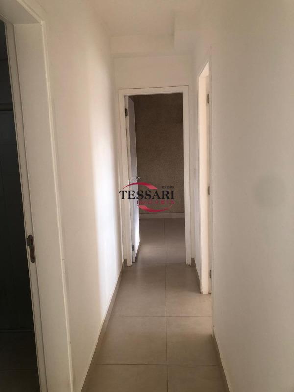 Apartamento com 2 quartos à venda, 70m² — foto 11 de 27