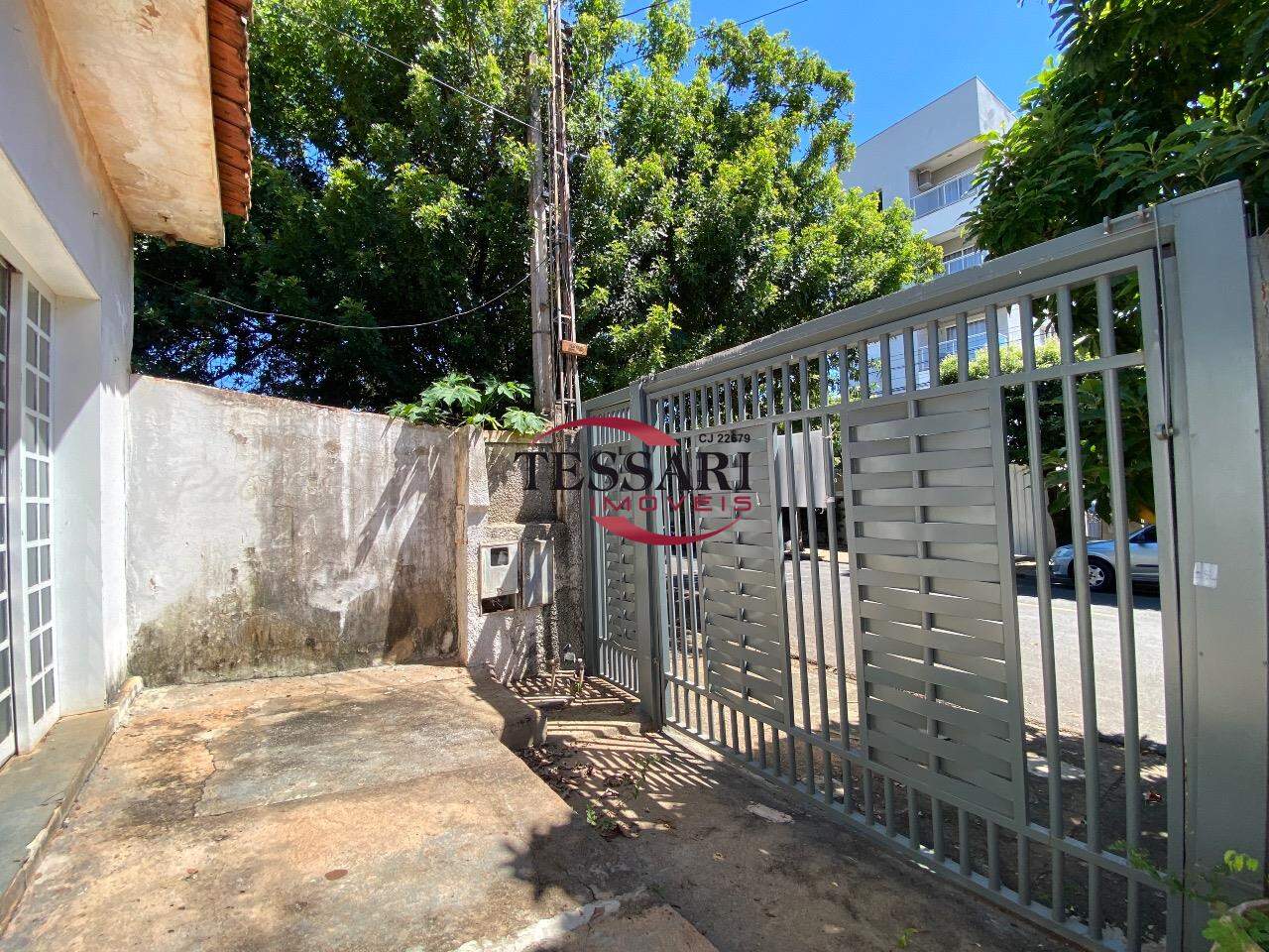 Casa com 4 quartos para aluguel, 230m² — foto 3 de 28