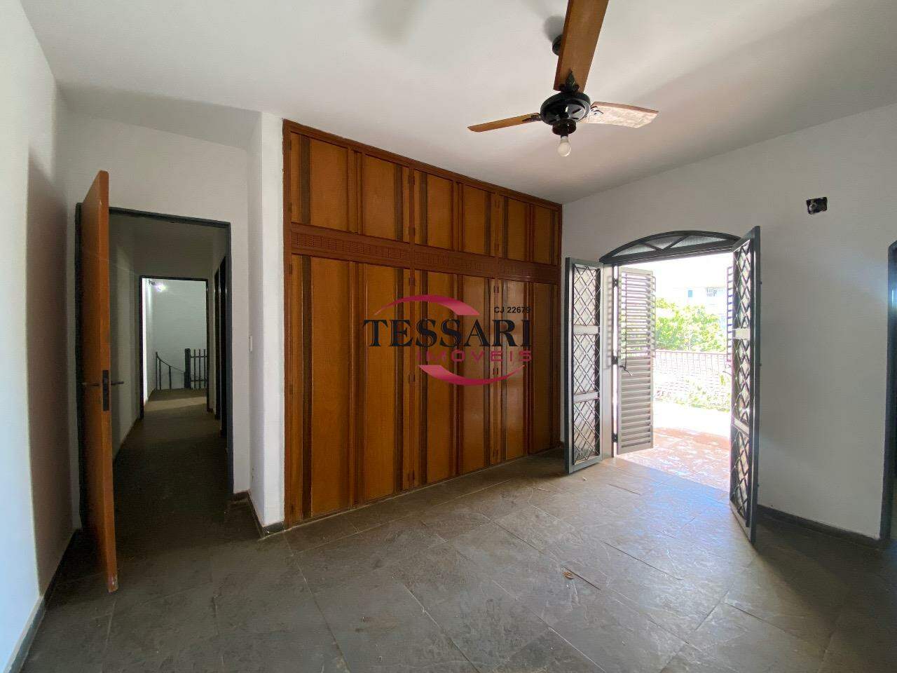 Casa com 4 quartos para aluguel, 230m² — foto 16 de 28