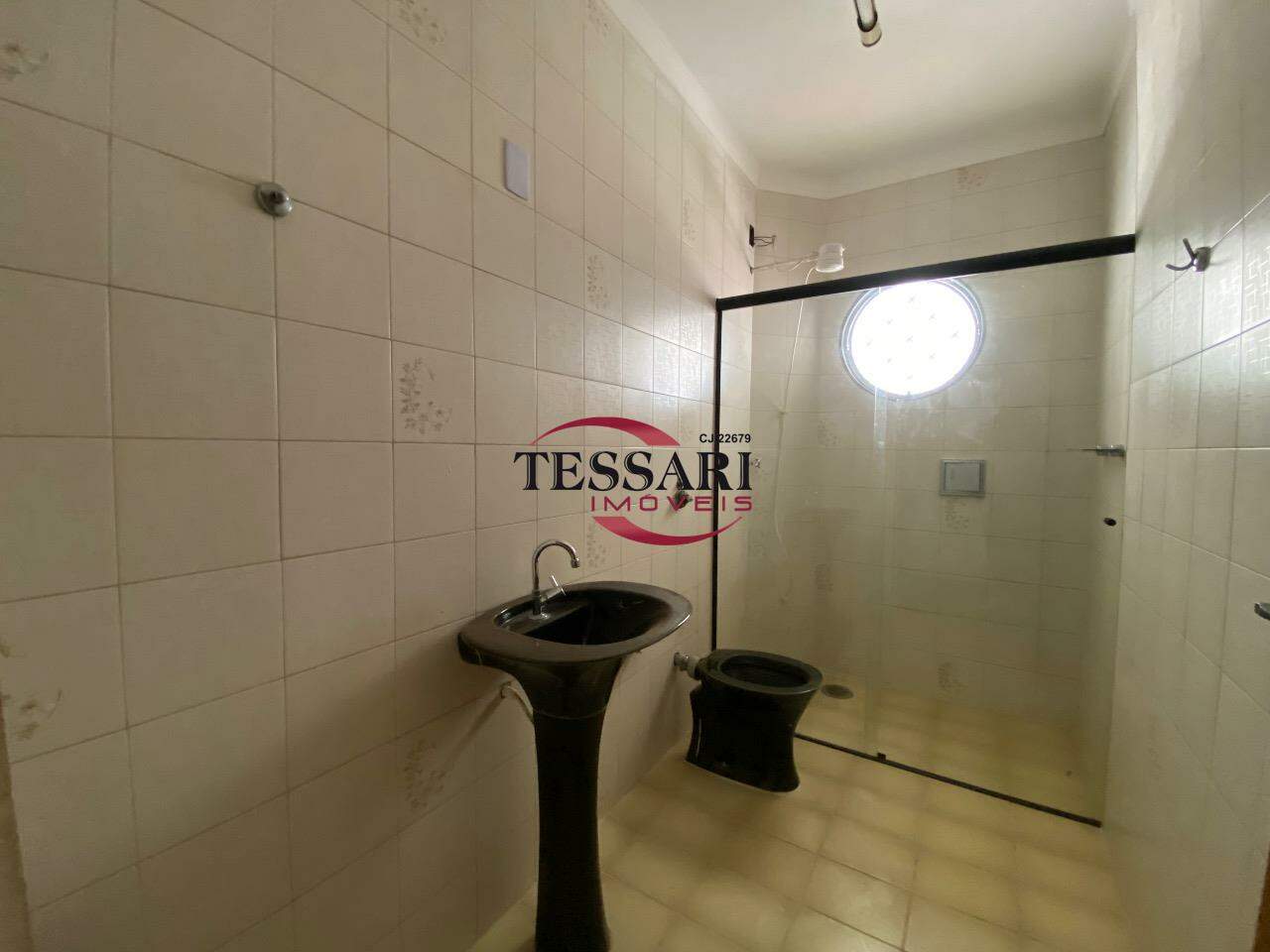Casa com 4 quartos para aluguel, 230m² — foto 22 de 28