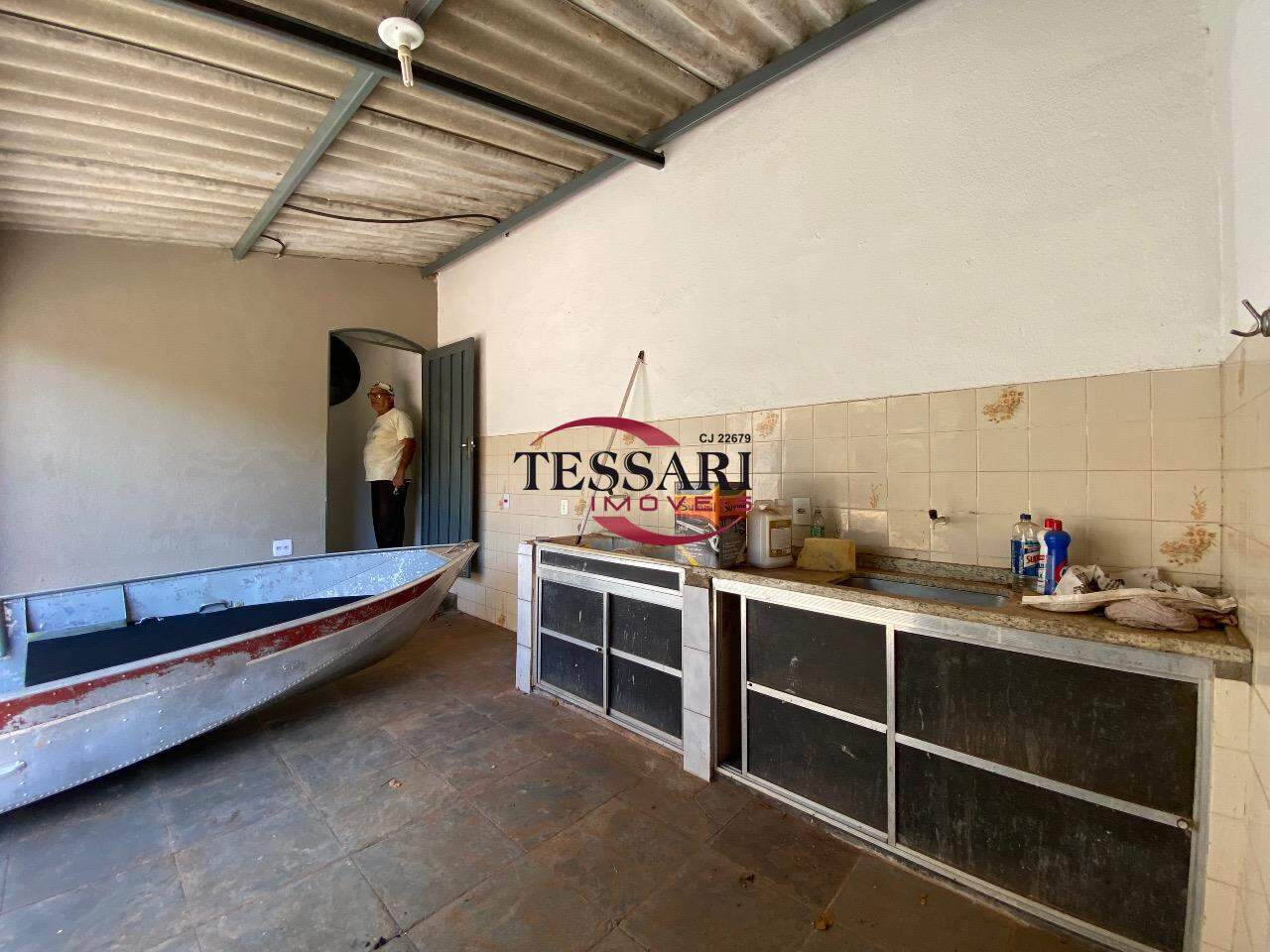 Casa com 4 quartos para aluguel, 230m² — foto 23 de 28