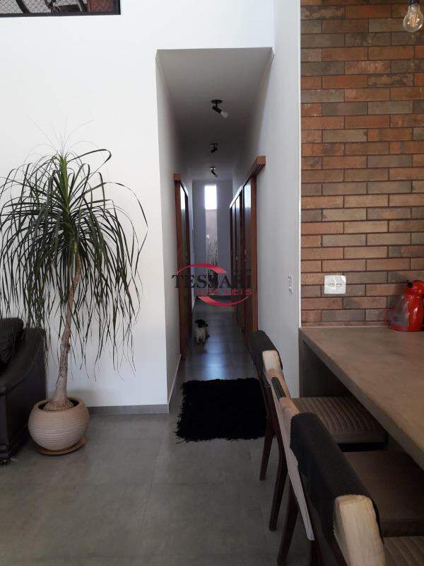 Casa com 3 quartos à venda, 179m² — foto 5 de 17