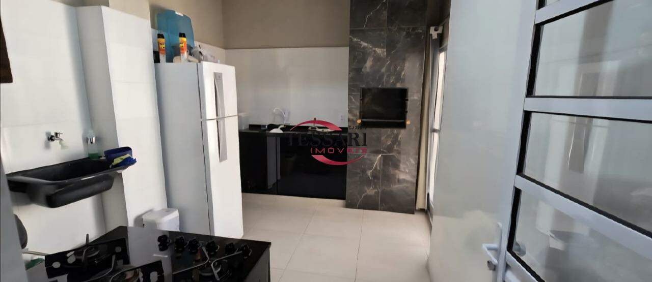 Casa com 3 quartos à venda, 140m² — foto 18 de 23