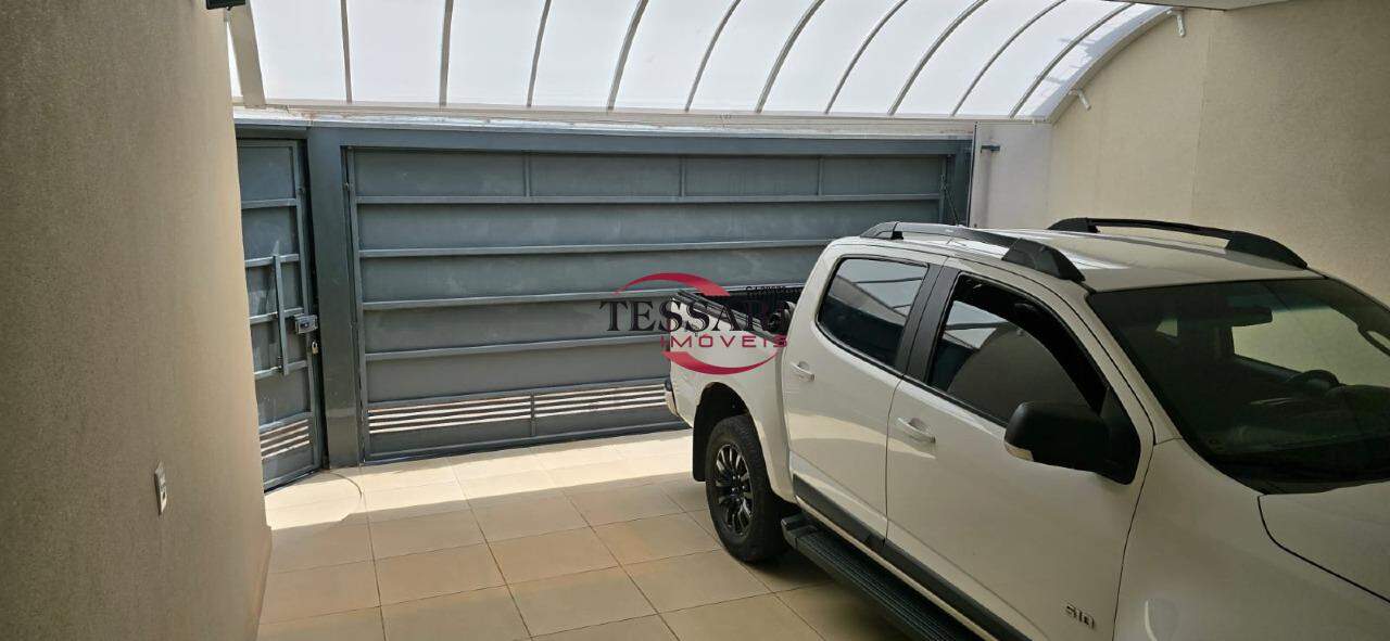 Casa com 3 quartos à venda, 140m² — foto 3 de 23