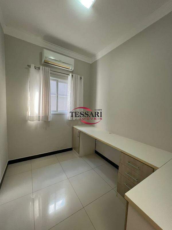 Casa de Condomínio com 3 quartos à venda, 238m² — foto 11 de 26
