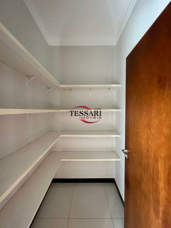 Casa de Condomínio com 3 quartos à venda, 238m² — foto 21 de 26