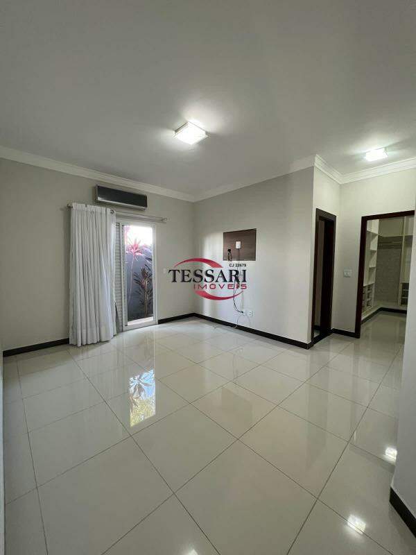 Casa de Condomínio com 3 quartos à venda, 238m² — foto 6 de 26