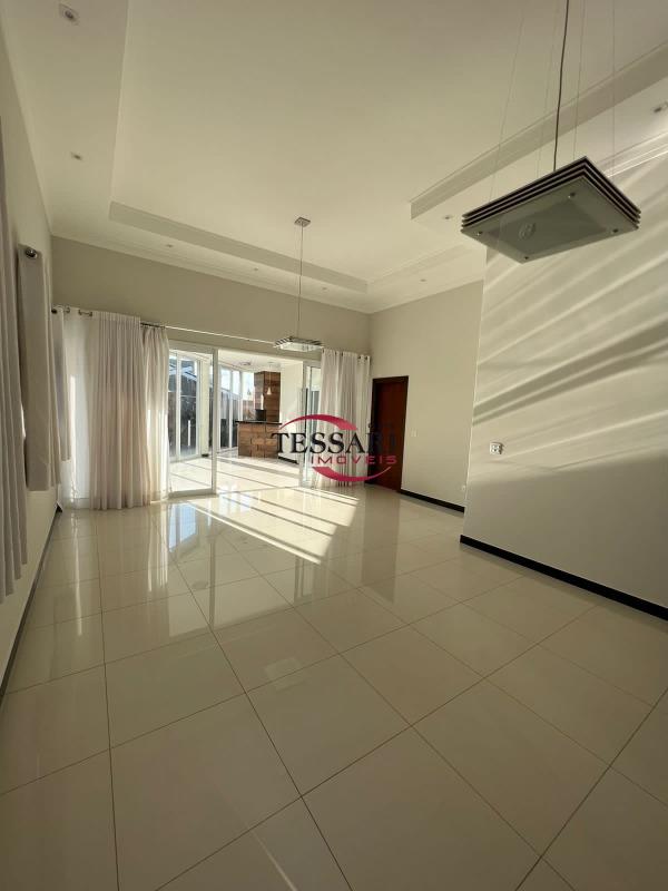 Casa de Condomínio com 3 quartos à venda, 238m² — foto 5 de 26