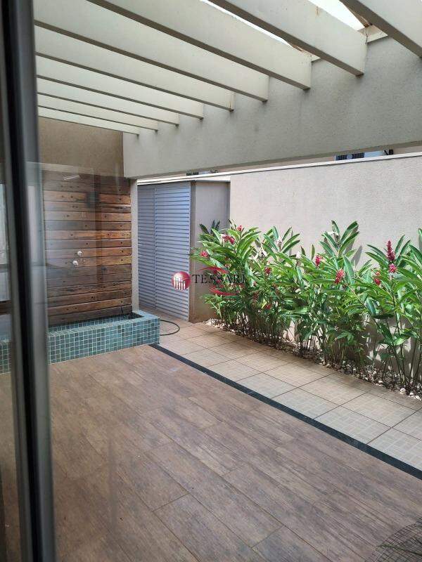 Casa de Condomínio com 4 quartos à venda, 200m² — foto 26 de 30