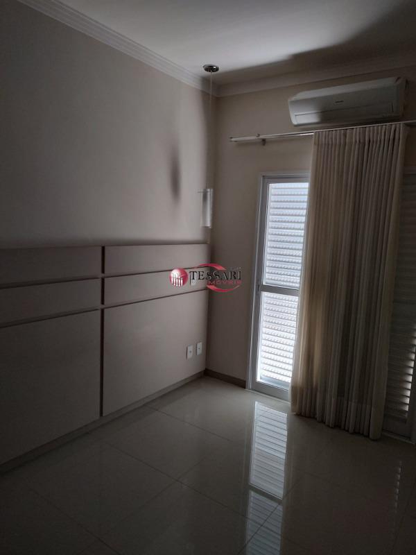 Casa de Condomínio com 4 quartos à venda, 200m² — foto 10 de 30