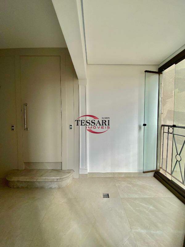 Apartamento com 2 quartos à venda, 80m² — foto 8 de 23