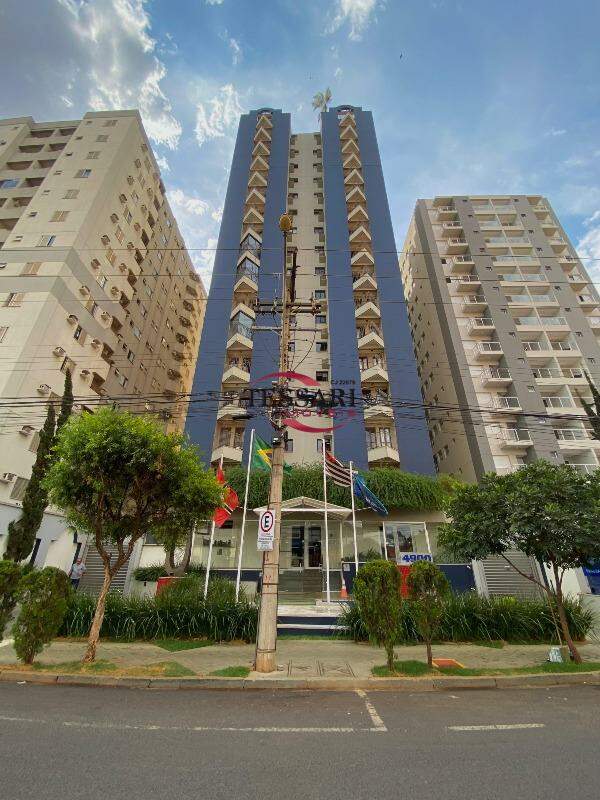 Apartamento com 2 quartos à venda, 80m² — foto 1 de 23