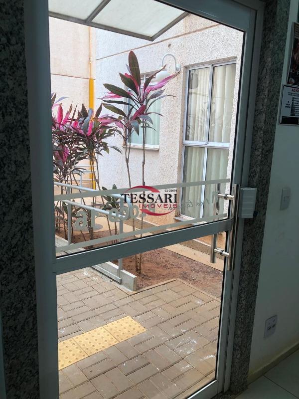 Apartamento com 2 quartos à venda, 49m² — foto 2 de 18
