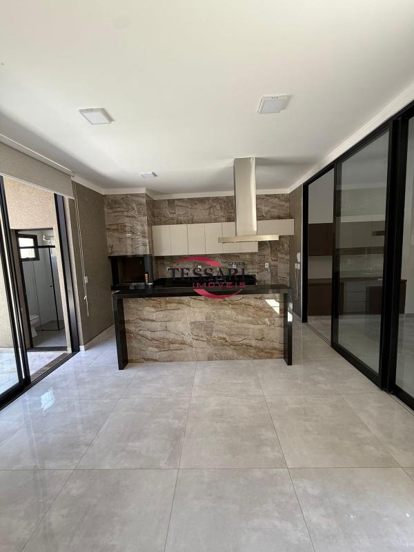 Casa de Condomínio com 3 quartos à venda, 180m² — foto 11 de 30