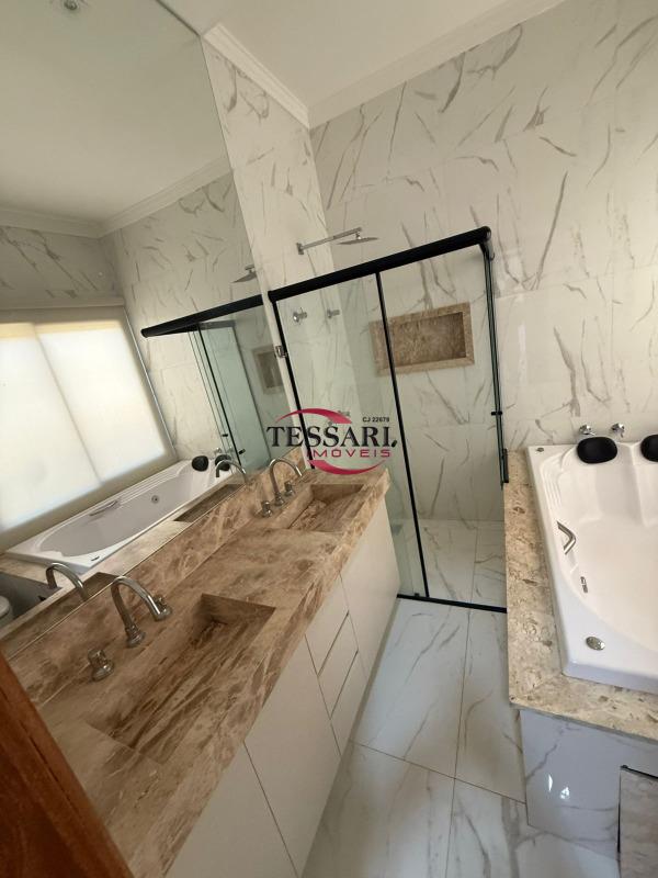Casa de Condomínio com 3 quartos à venda, 180m² — foto 18 de 30