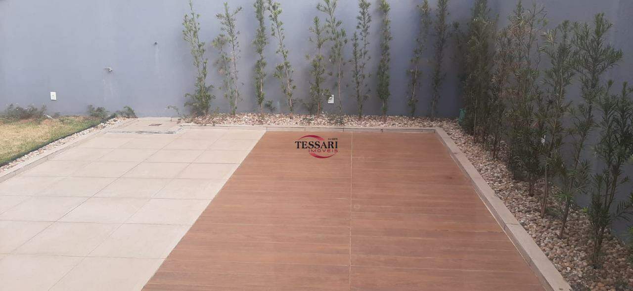 Casa de Condomínio com 3 quartos à venda, 250m² — foto 29 de 30