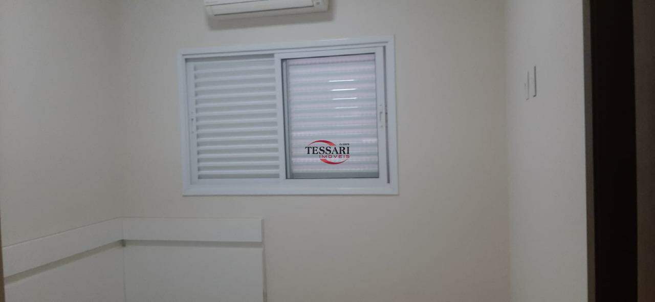 Casa de Condomínio com 3 quartos à venda, 250m² — foto 19 de 30