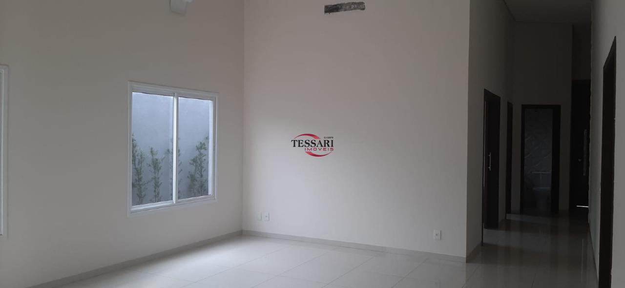 Casa de Condomínio com 3 quartos à venda, 250m² — foto 2 de 30