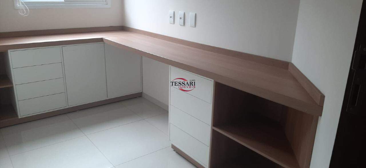 Casa de Condomínio com 3 quartos à venda, 250m² — foto 7 de 30