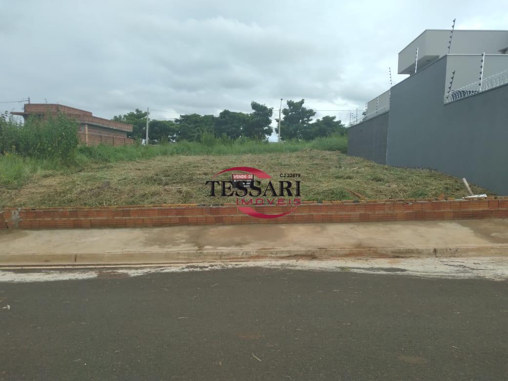 Terreno / Lote / Condomínio à venda, 200m² — foto 1 de 3