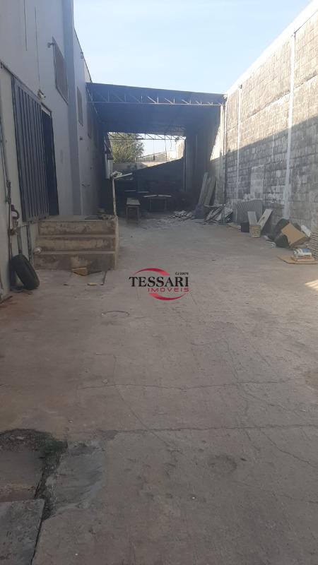 Loja / Salão / Ponto Comercial para aluguel, 1200m² — foto 4 de 15