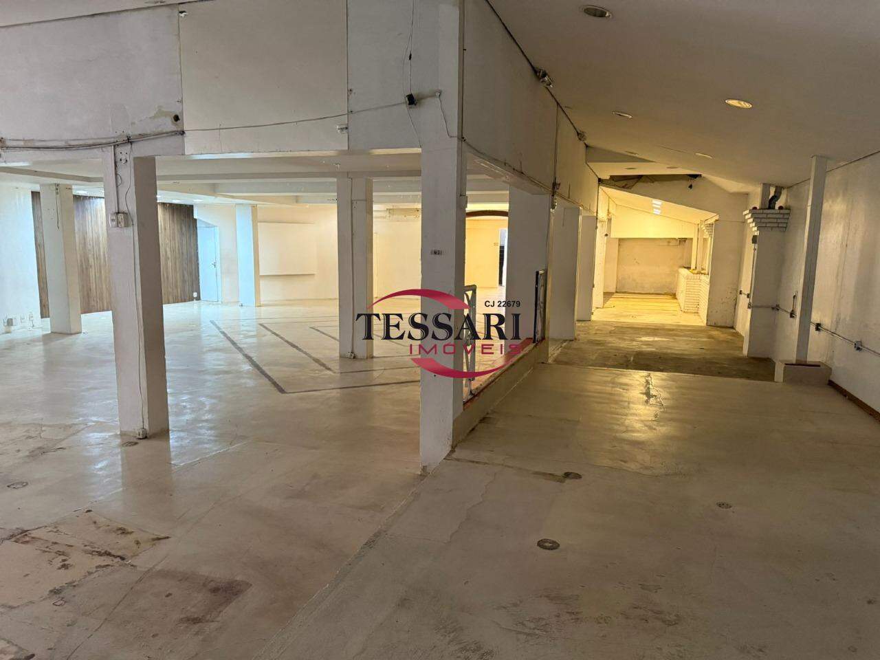 Loja / Salão / Ponto Comercial para aluguel, 650m² — foto 9 de 28