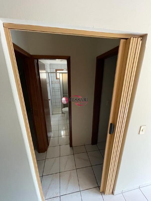 Apartamento com 2 quartos à venda, 70m² — foto 9 de 13