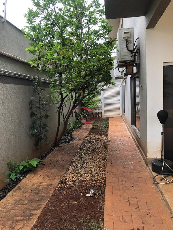 Casa de Condomínio com 4 quartos para aluguel, 300m² — foto 30 de 30