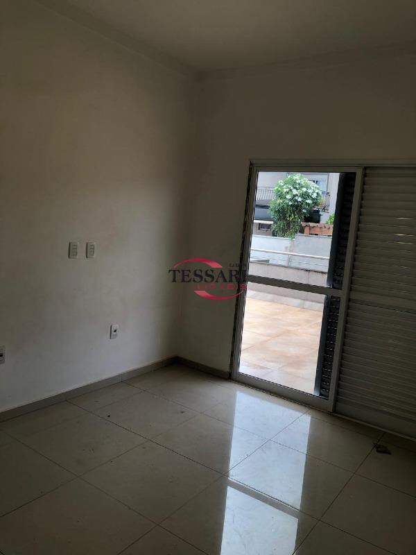 Casa de Condomínio com 4 quartos para aluguel, 300m² — foto 21 de 30