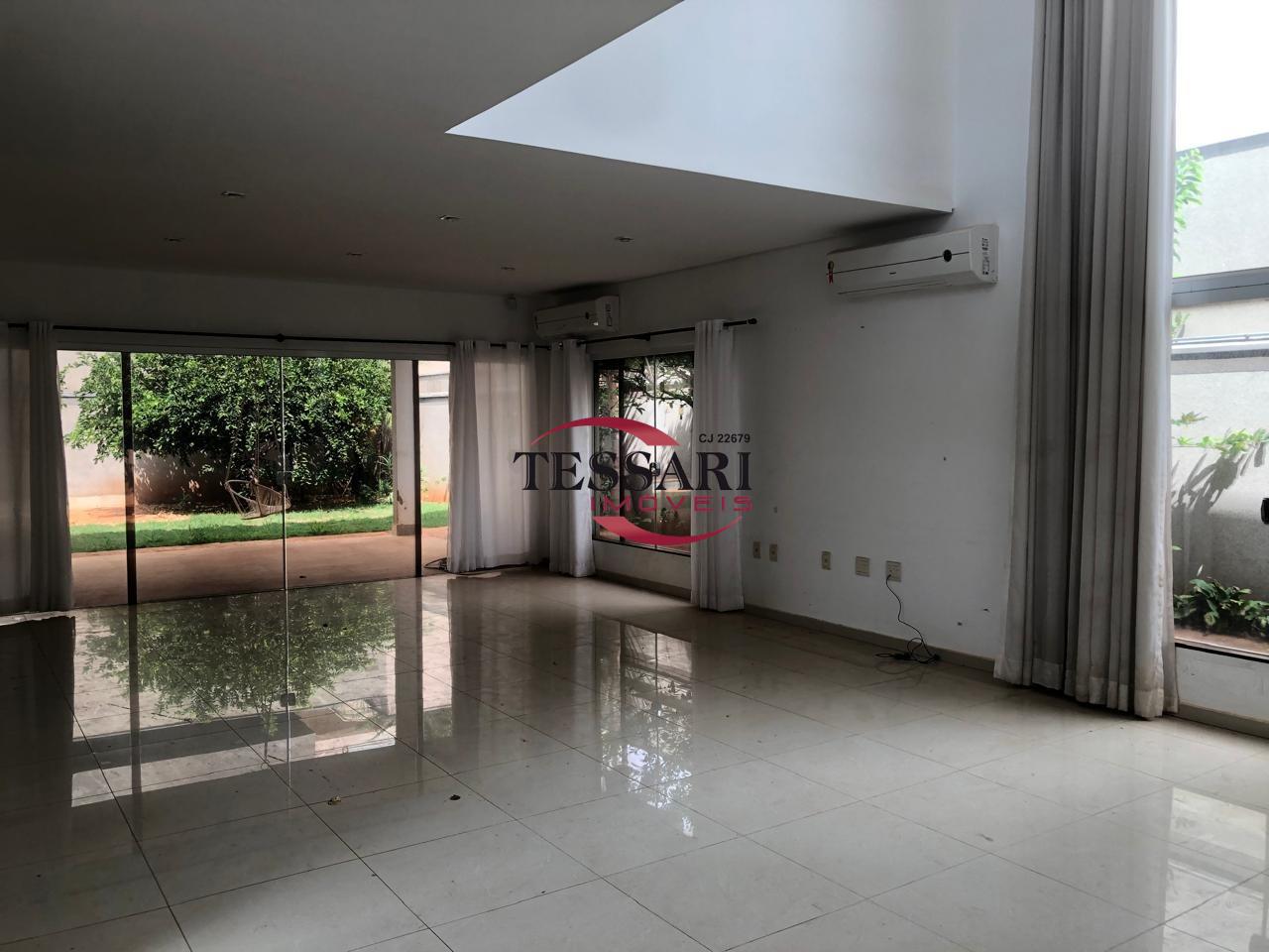 Casa de Condomínio com 4 quartos para aluguel, 300m² — foto 7 de 30