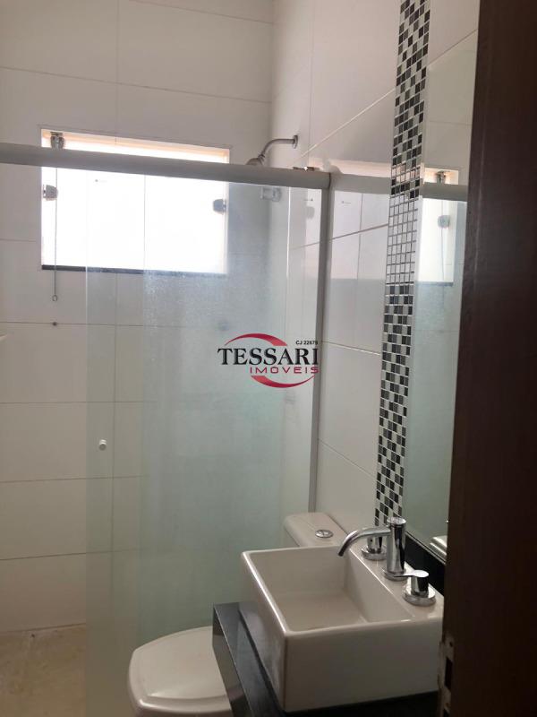 Casa de Condomínio com 4 quartos para aluguel, 300m² — foto 20 de 30