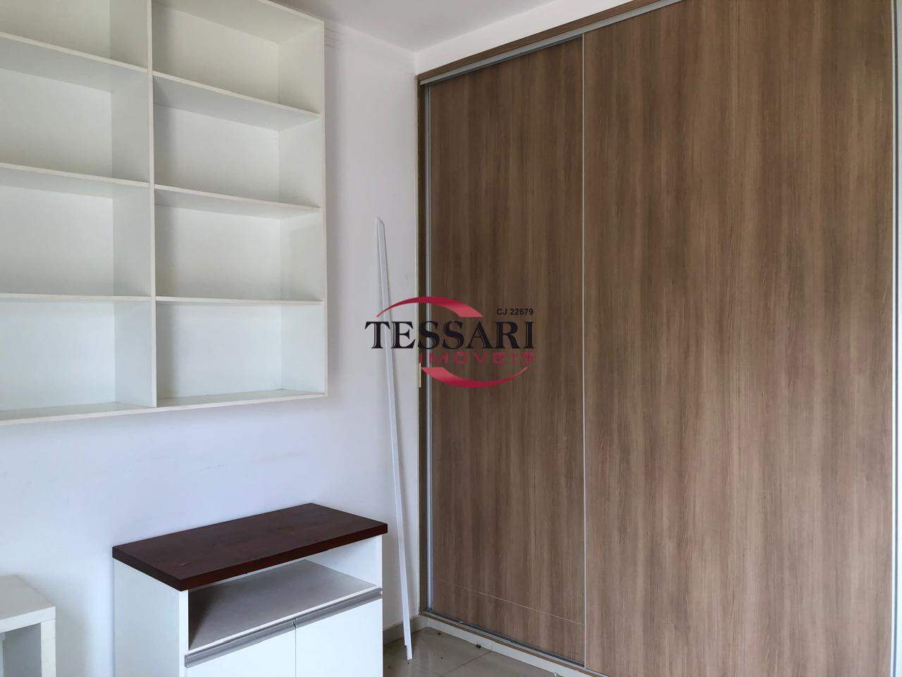 Casa de Condomínio com 4 quartos para aluguel, 300m² — foto 15 de 30
