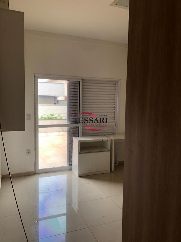 Casa de Condomínio com 4 quartos para aluguel, 300m² — foto 18 de 30
