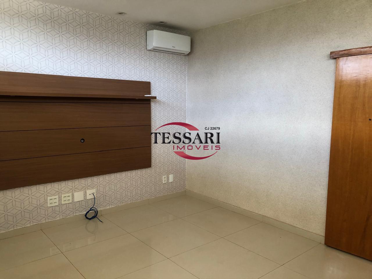 Casa de Condomínio com 3 quartos para aluguel, 200m² — foto 3 de 30