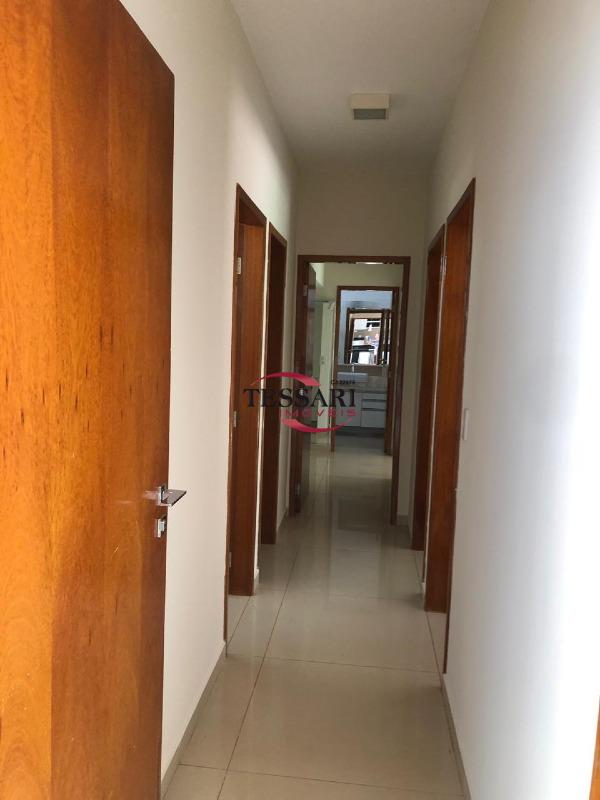 Casa de Condomínio com 3 quartos para aluguel, 200m² — foto 23 de 30