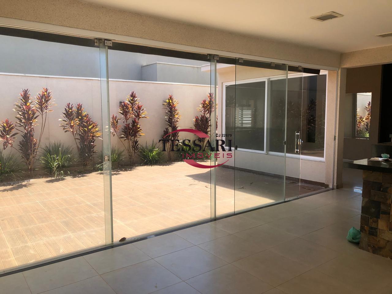 Casa de Condomínio com 3 quartos para aluguel, 200m² — foto 27 de 30