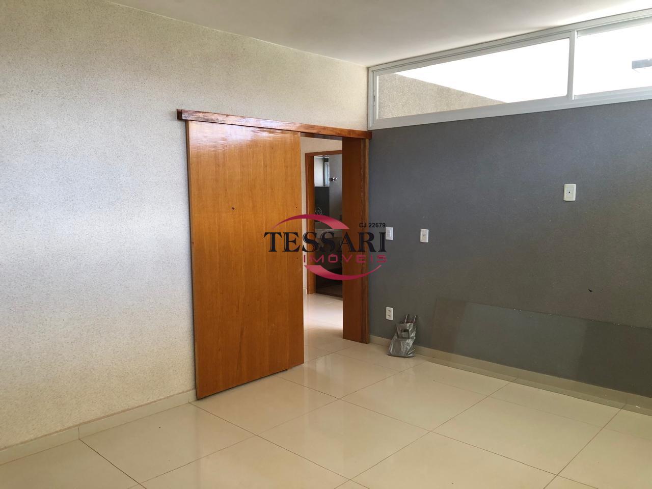 Casa de Condomínio com 3 quartos para aluguel, 200m² — foto 4 de 30