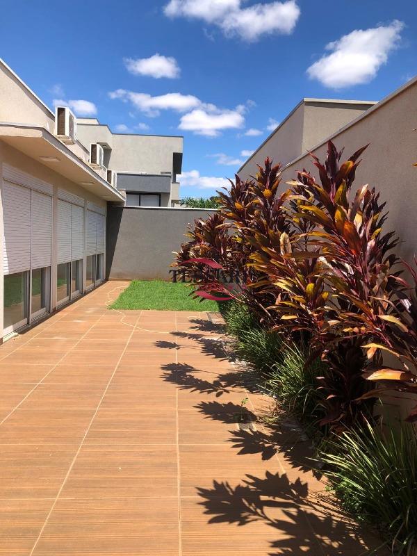 Casa de Condomínio com 3 quartos para aluguel, 200m² — foto 28 de 30