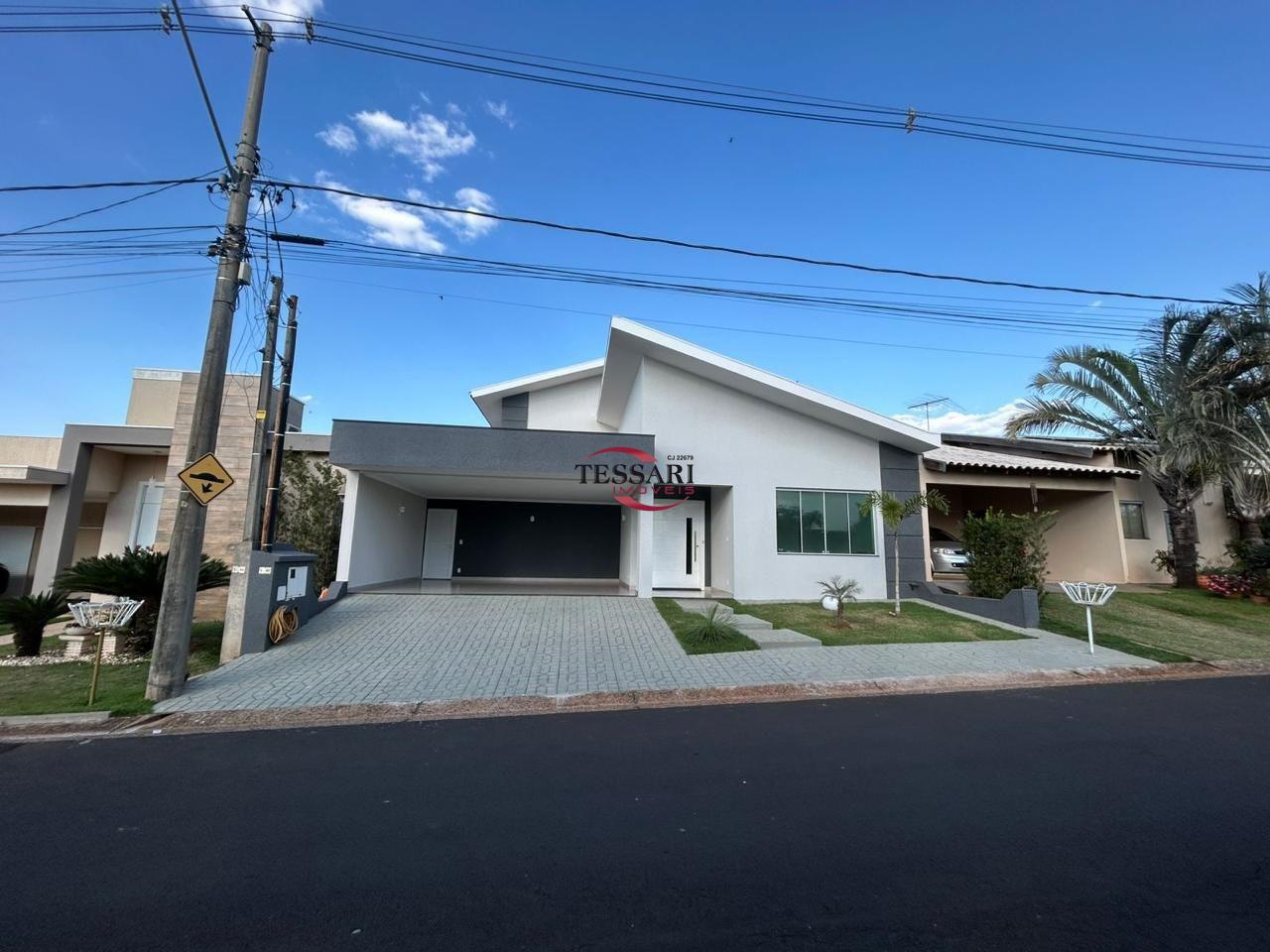 Casa de Condomínio com 3 quartos à venda, 300m² — foto 1 de 23