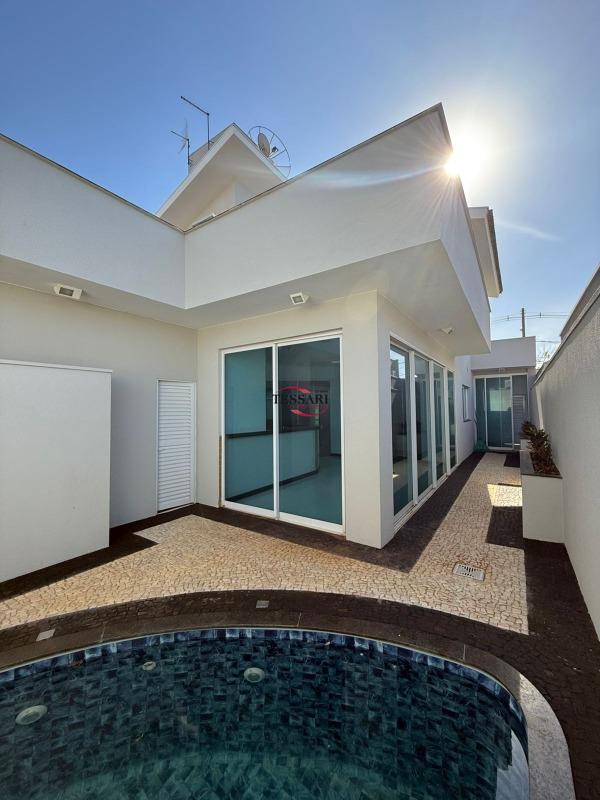 Casa de Condomínio com 3 quartos à venda, 300m² — foto 22 de 23