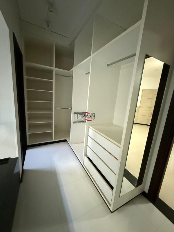 Casa de Condomínio com 3 quartos à venda, 300m² — foto 9 de 23