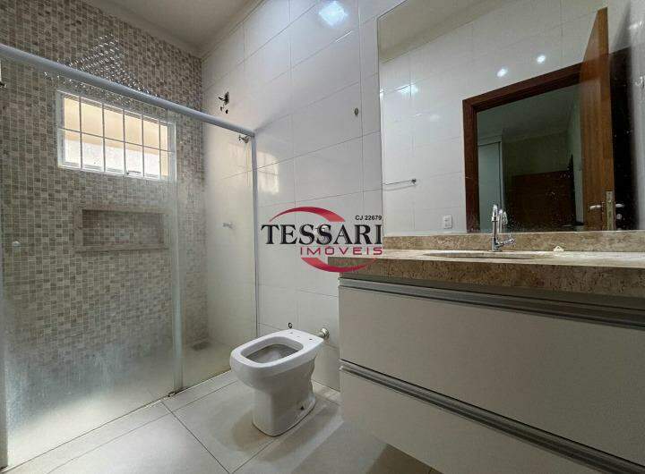 Casa com 3 quartos para aluguel, 120m² — foto 10 de 17